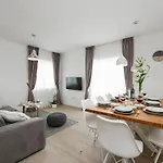 A&m Ferienhaus Nin