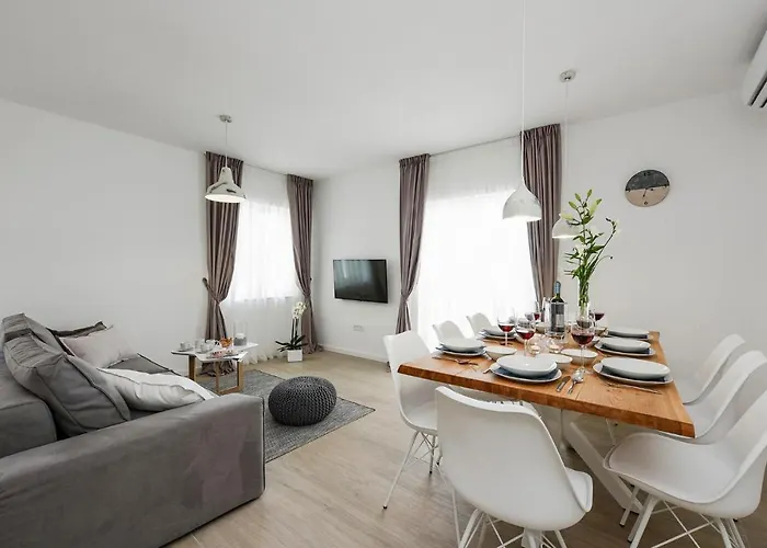 A&m בית נופש נין